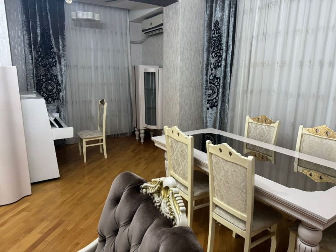 Satılır 5 otaqlı yeni tikili 180 m² — Mənzil, Bakı (7)