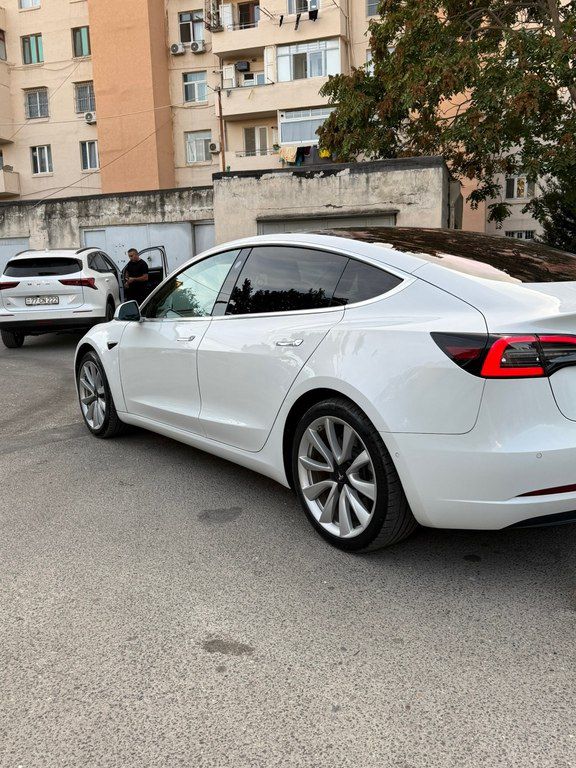 Tesla Model 3, 75 kWh, 2018 il, 104 000 km — Avtomobillər, Bakı (5)