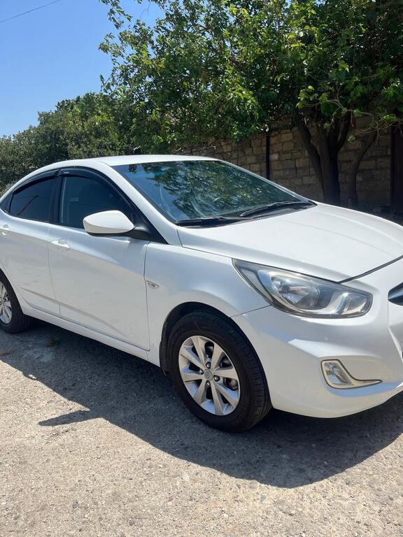 Hyundai Accent, 1.4 L, 2011 il, 211 000 km 77-MZ-093 — Avtomobillər, Bakı (6)