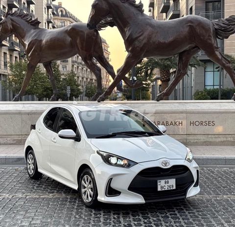 Toyota Yaris 1.0 L, 2020, 75 000 km — Bakı
