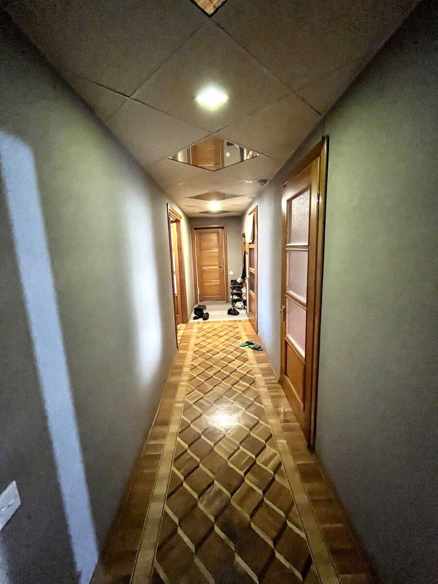 Satılır 5 otaqlı köhnə tikili 130 m² — Mənzil, Bakı (2)
