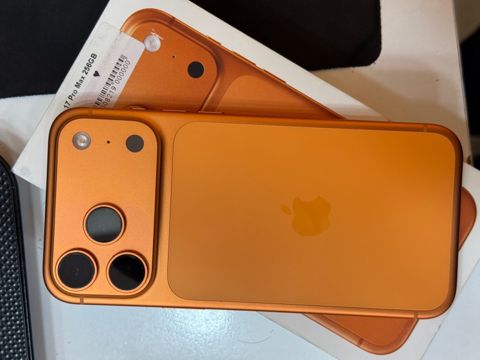 Apple iPhone 17 Pro Max Cosmic Orange 256GB/12GB — Bakı