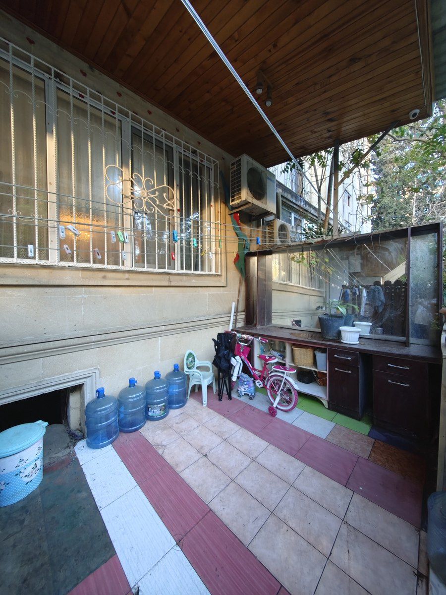 Satılır 4 otaqlı köhnə tikili 110 m² — Mənzil, Bakı (9)