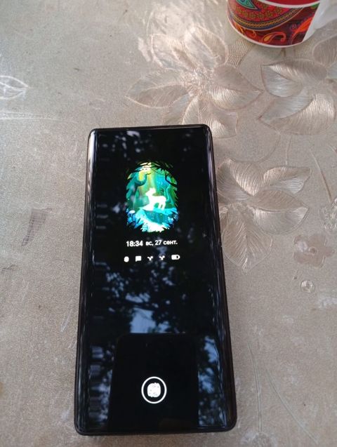 Smartfon + aksesuar - Model: Android əməliyyat sistemli sensorlu — Bakı