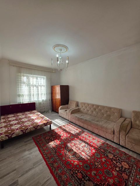 Satılır 1 otaqlı köhnə tikili 42 m² — Bakı