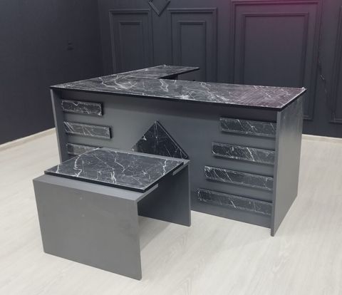 Stokda: 7 ədəd var Yenidir qiymət real öz qiymətidir — Office furniture