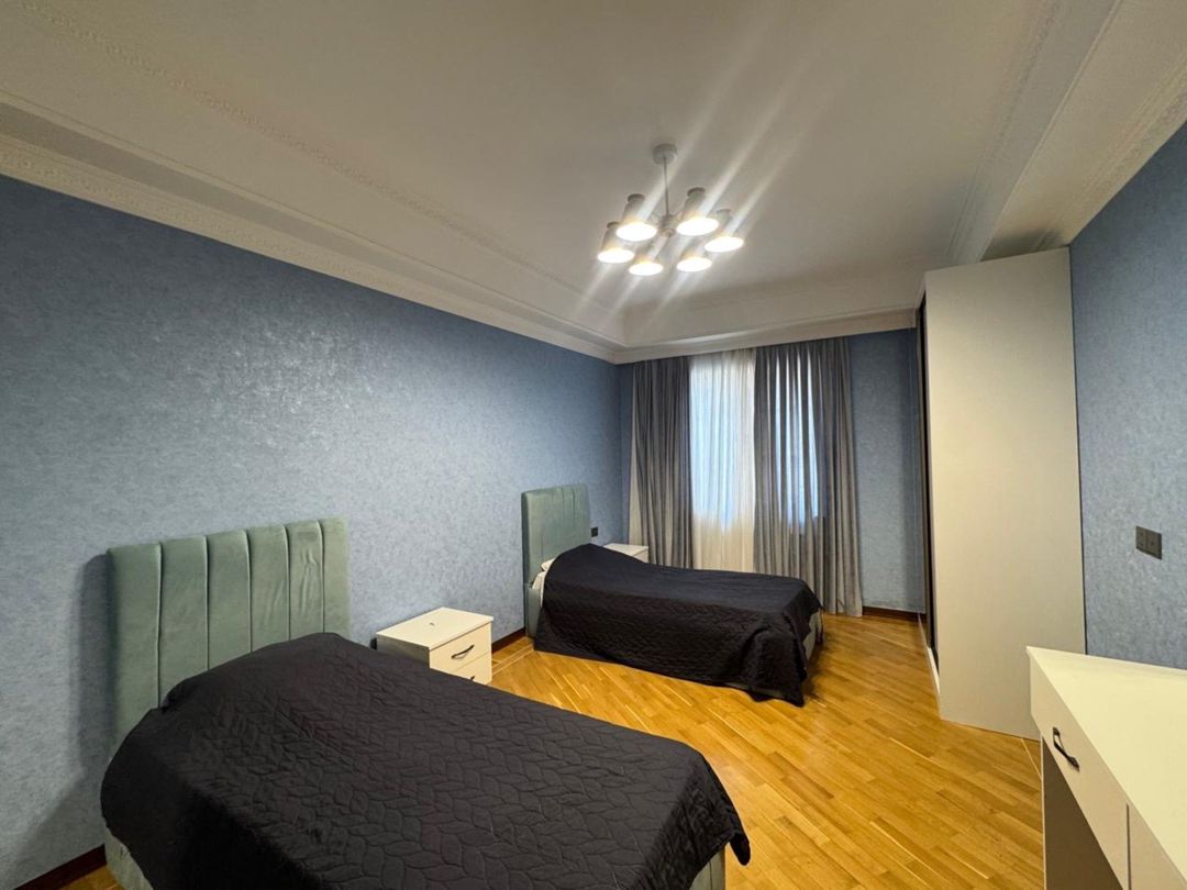 Satılır 3 otaqlı yeni tikili 150 m² — Mənzil, Bakı (5)