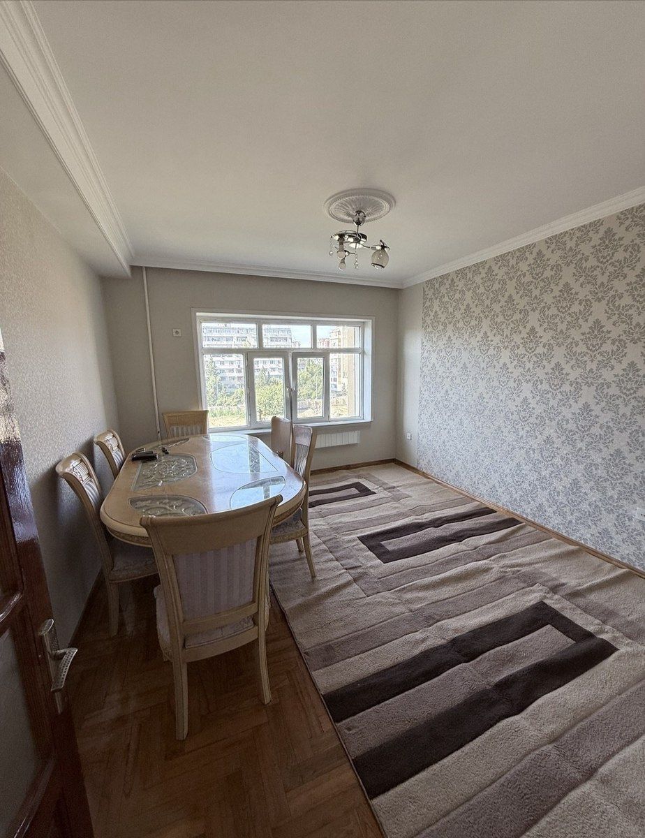 İcarəyə verilir 3 otaqlı köhnə tikili 80 m² — Mənzil, Bakı