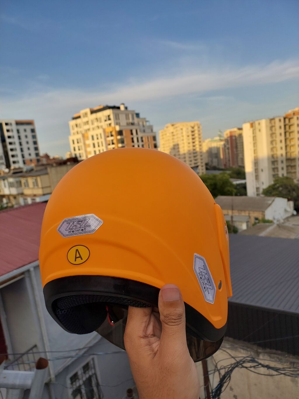 Moped/Velosiped üçün keyfiyyətli kask satıram Yenidir, qulaq baş — Motosiklet geyimi, Bakı (4)