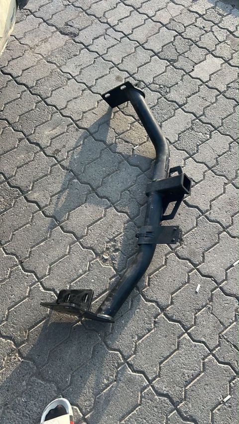 Çəkici qoşqu üçün arxa bərkidici şassi traversi (tow bar karkası) — Gəncə