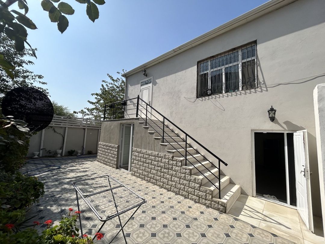 Satılır 5 otaqlı həyət evi/bağ evi 200 m² — Ev, villa, Bakı (2)
