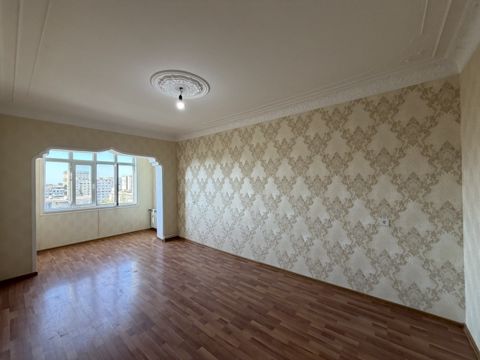 Satılır 3 otaqlı köhnə tikili 90 m² — Bakı