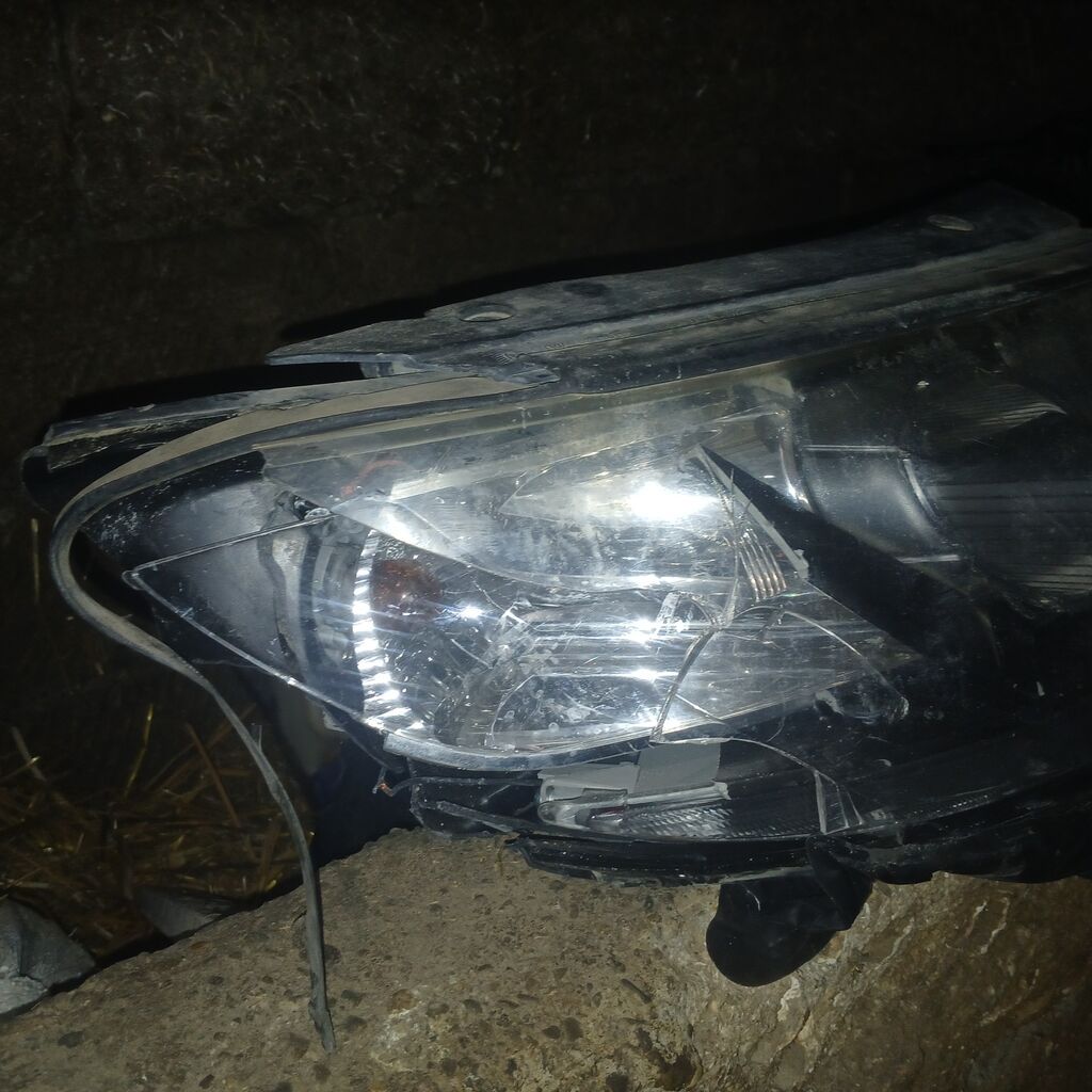 Məhsul: Avtomobil ön farası (sağ tərəf), bi-xenon/HID tipli - Linzalı — Avtomobil işığı, Şabran (2)