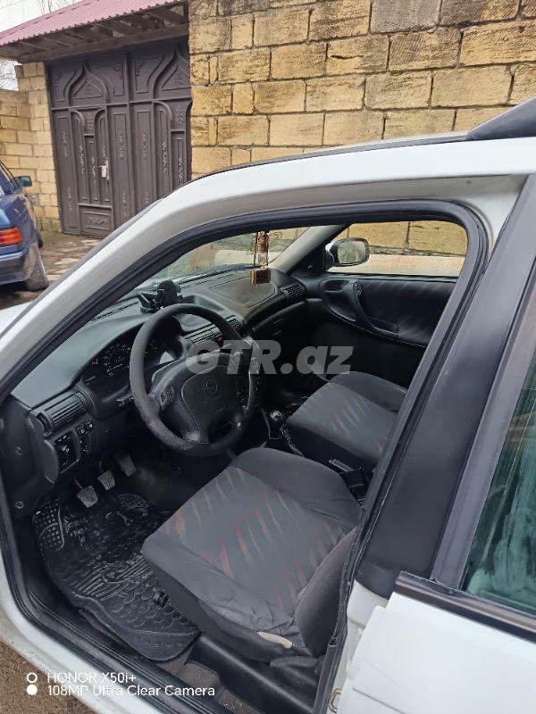 Opel Astra 1.6 L, 1997, 476 000 km 90-MK-608 — Avtomobillər, Qəbələ (4)
