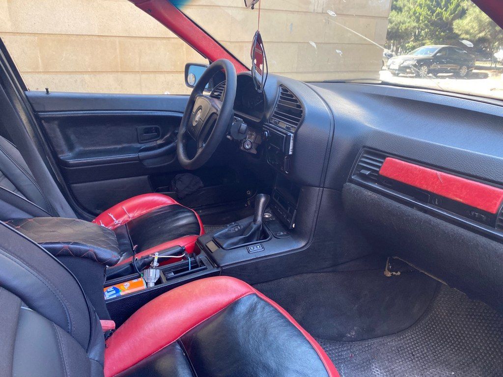 BMW 318, 1.8 L, 1993 il, 350 000 km — Avtomobillər, Bakı (9)