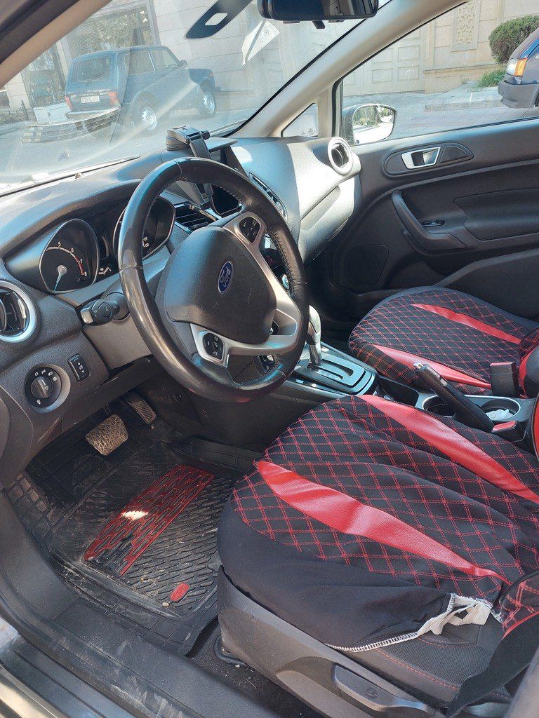 Ford Fiesta, 1.6 L, 2015 il, 104 000 km 99-UZ-240 — Avtomobillər, Bakı (9)