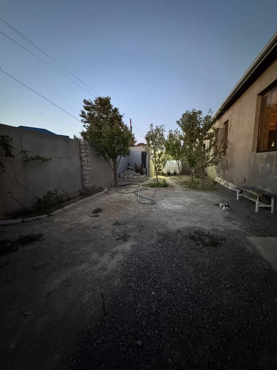 Satılır 4 otaqlı həyət evi/bağ evi 124 m² — Ev, villa, Bakı (2)