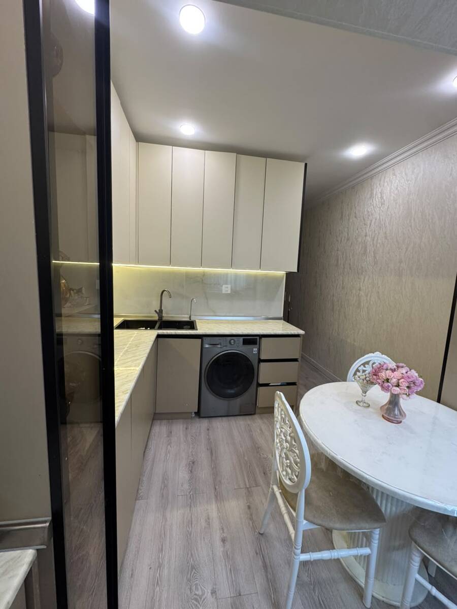 Satılır 4 otaqlı köhnə tikili 100 m² — Mənzil, Bakı (7)