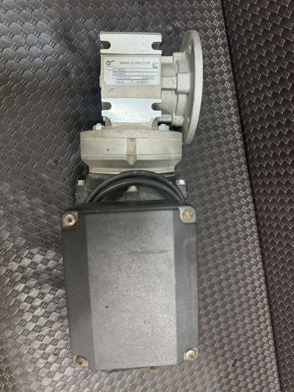 Nord Reduktorlu Elektrik Mühərriki Məhsul: Reduktorlu AC elektrik — Transmissiya, Bərdə (2)