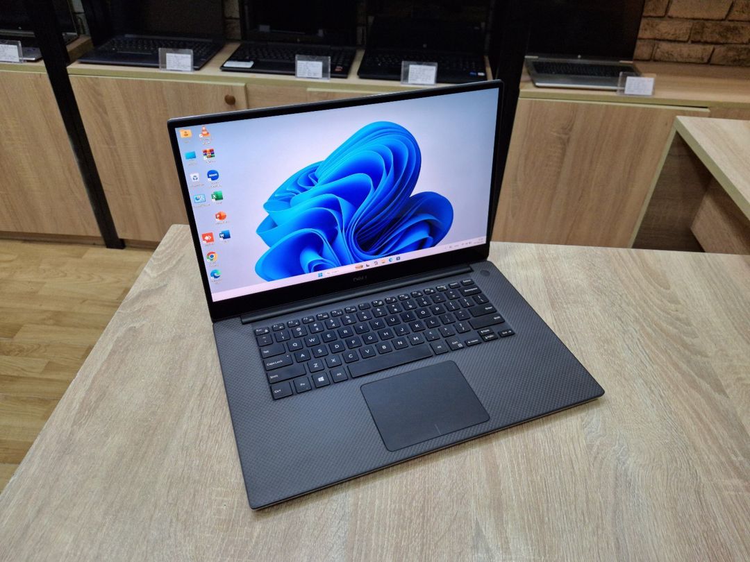 Dell Precision 5540 i9 9880H 32gb Ram 3.8K ekran — Noutbuklar, Bakı (6)