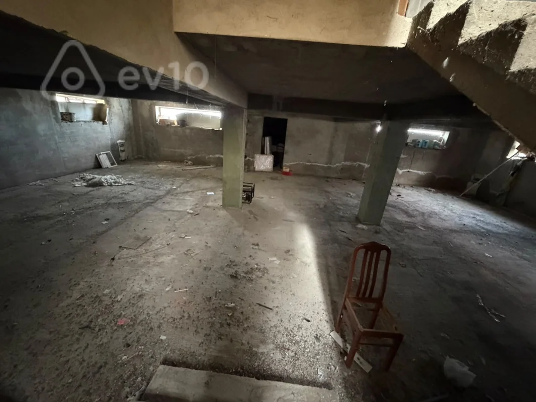 12 otaqlı həyət evi, 600 m², Fatmayi baglari — Ev, villa, Bakı (9)