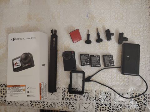 Dji osmo action 5 pro peşəkar video və foto çəkiliş üçün kamera,suya — Bakı