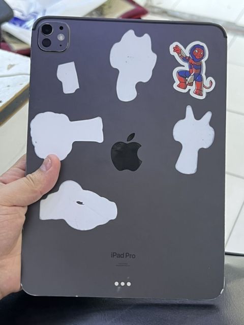 İ pad pro 11 4 cü nəsil ekran xarabdı icloud zad hər şeyi var — Sumqayıt