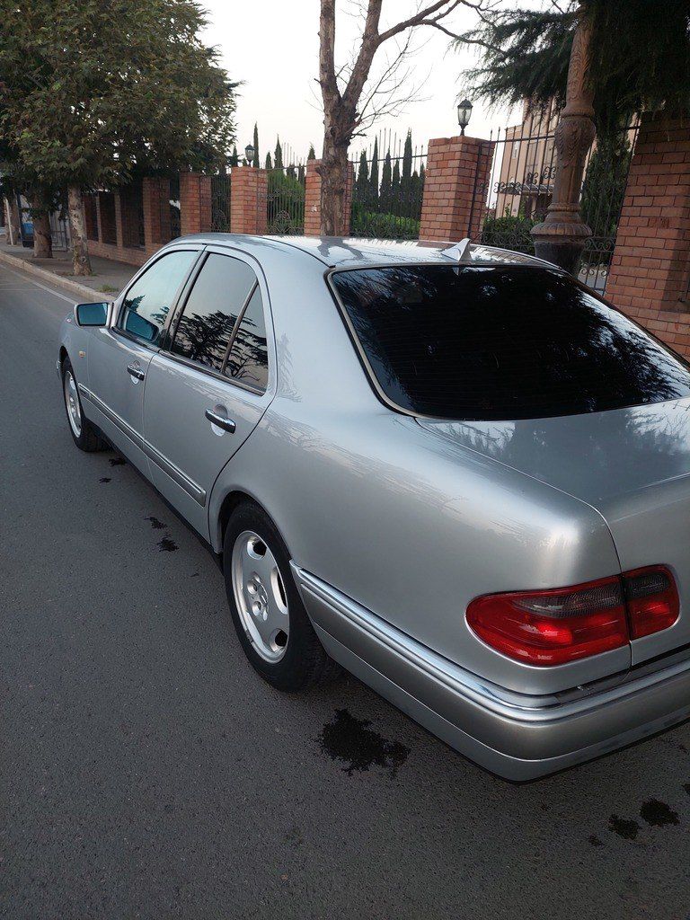 Mercedes E 240, 2.4 L, 1997 il, 380 000 km 90-LB-251 — Avtomobillər, Gəncə (4)