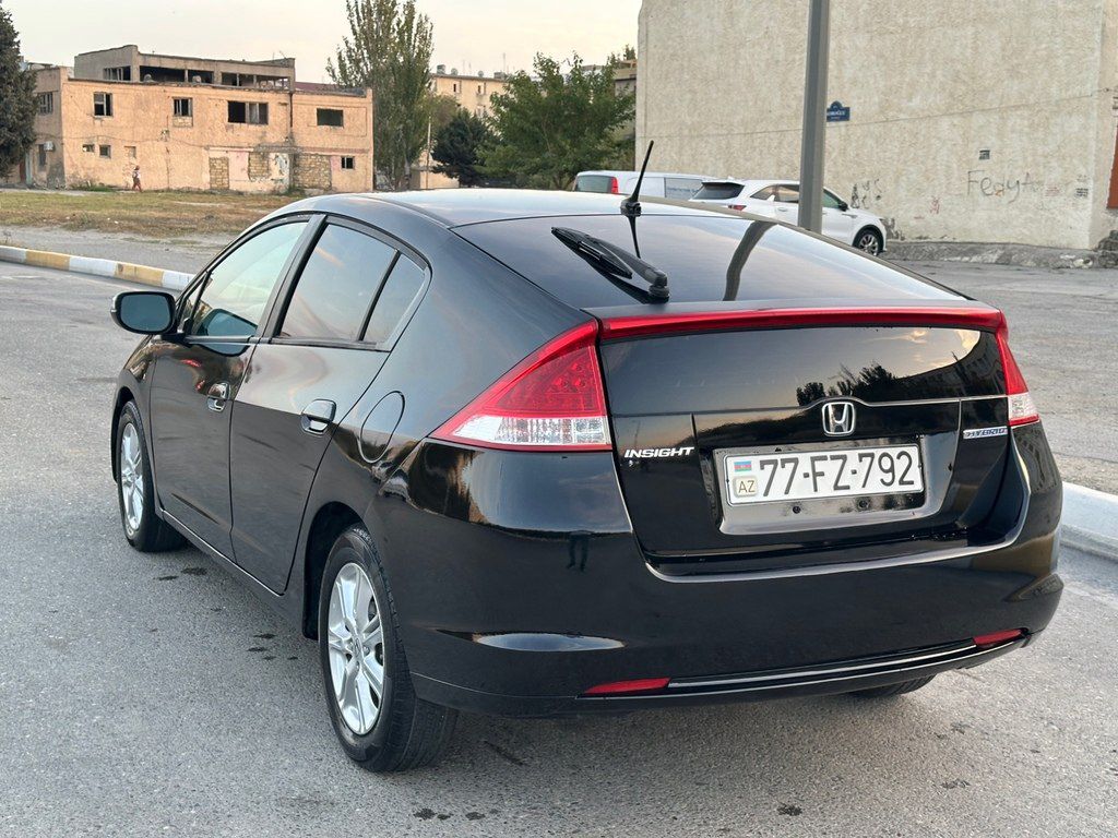 Honda Insight, 1.3 L, 0.58 kWh, 2010 il, 360 000 km 77-FZ-792 — Avtomobillər, Bakı (7)
