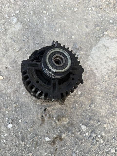 Avtomobil generatoru (alternator) - Tip: Kəmərli kasnaklı 12V — Digah