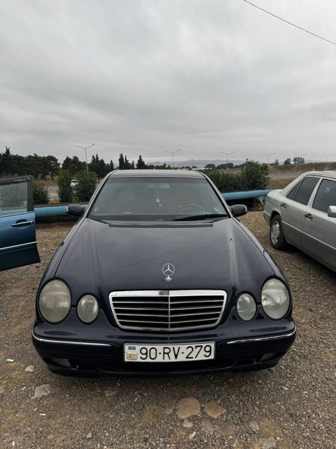 Mercedes E 220, 2.2 L, 2000 il, 389 411 km — Tovuz