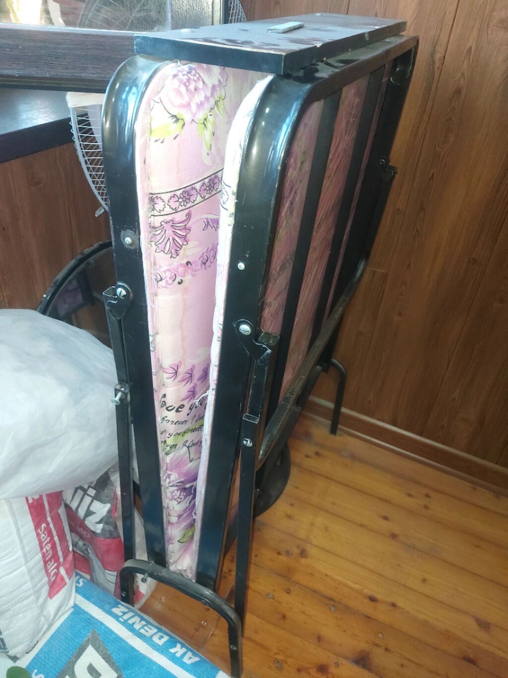 Raskladuwka.yaxwi veziyyetde hec bir problemi yoxdu.unvan 8km vasmoy — Mebel, Bakı (2)