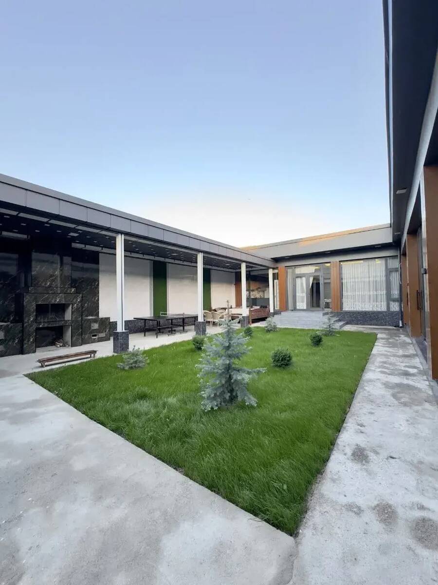 İcarəyə verilir 4 otaqlı həyət evi/bağ evi 200 m² — Ev, villa, Bakı