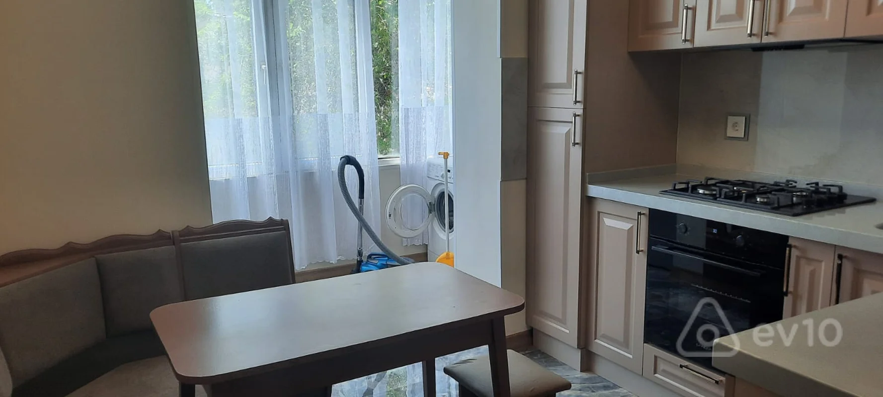 4 otaqlı mənzil, 100 m², Azərbaycan prospekti — kirayə — Mənzil, Bakı (11)