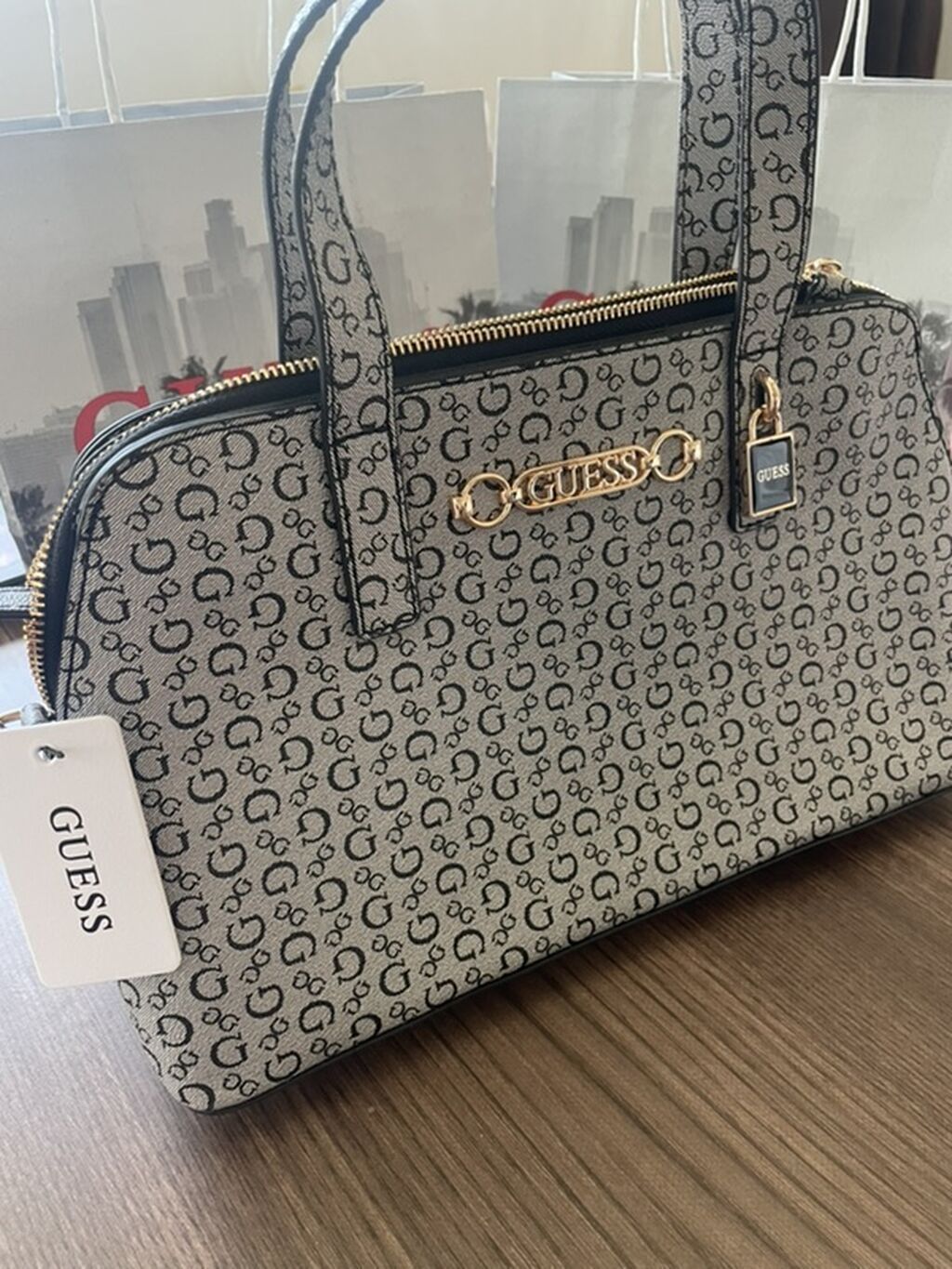 Guess qadın əl çantası - Model: Top-handle/handbag tipli, ikili qulp — Çantalar, çamadanlar, cüzdanlar, Bakı (2)
