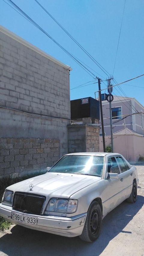 Mercedes E 200, 1992 il — Bakı