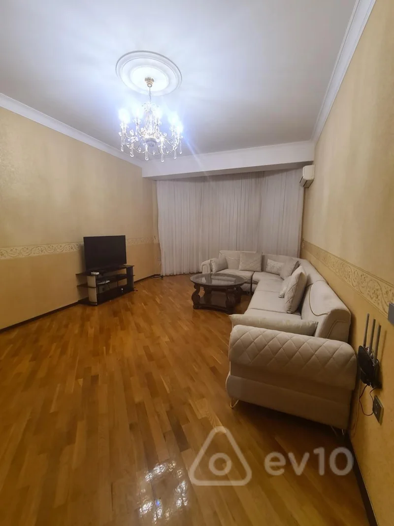 2 otaqlı mənzil, 90 m², Sabit Rəhman — kirayə — Bakı