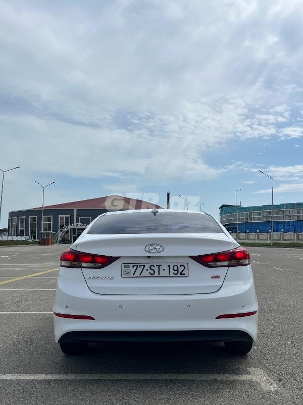 Hyundai Avante 1.6 L, 2016, 194 000 km 77-ST-192 — Avtomobillər, Bakı