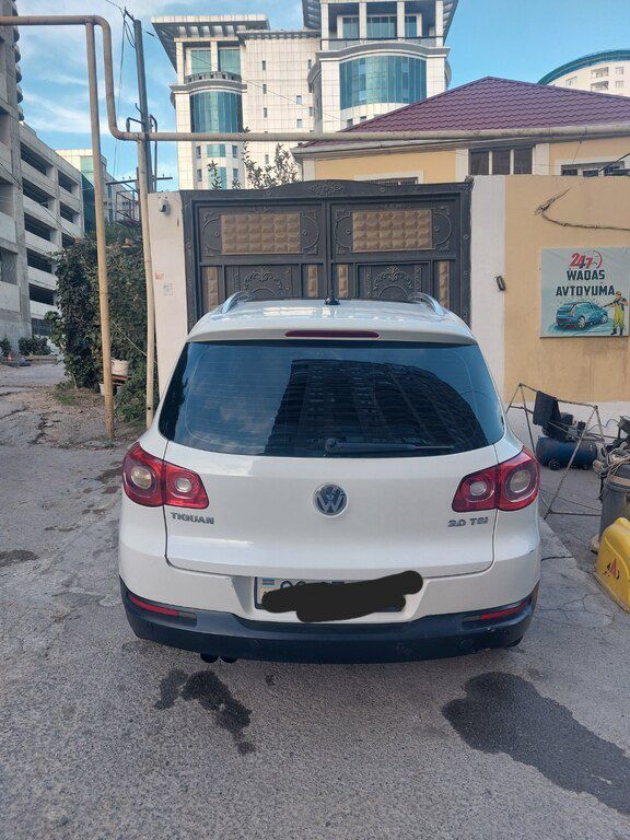 Volkswagen Tiguan, 2.0 L, 2010 il, 190 000 km — Avtomobillər, Bakı (3)