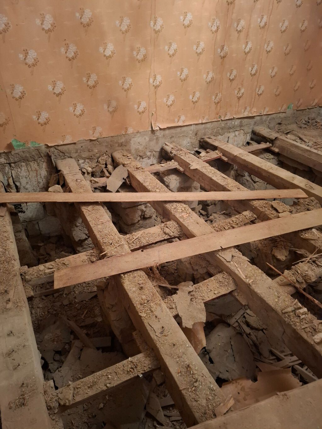 15/15 e buruslar 20 eded uzunlugu 3.20sm Qiymet 400 azn — Döşəmə örtükləri, Bakı (3)