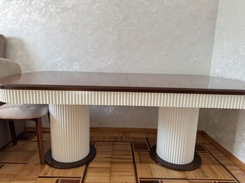 Qonaq masası, Yeni, Açılan, Oval masa — Bakı