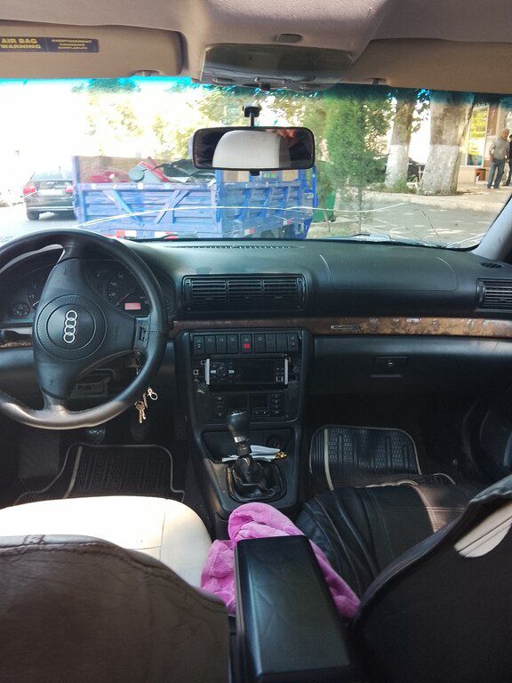 Audi A4, 2.8 L, 1998 il, 385 000 km 99-ZS-332 — Avtomobillər, Gəncə (4)