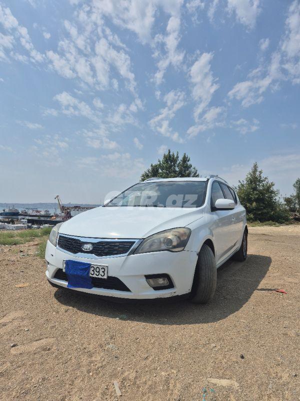 Kia Ceed SW 1.6 L, 2011, 410 000 km — Avtomobillər, Bakı (7)