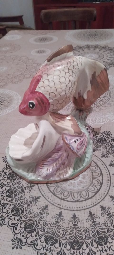 Qızıl balina fiquru — Bakı
