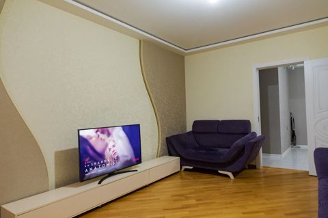 İcarəyə verilir 4 otaqlı yeni tikili 90 m² — Əhməd Blue Caspian