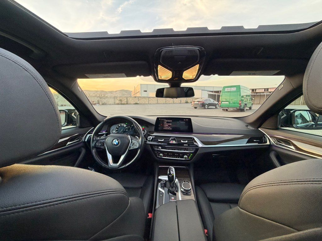 BMW 530e, 2.0 L, 12 kWh, 2018 il, 207 000 km 77-MO-209 — Avtomobillər, Bakı (10)