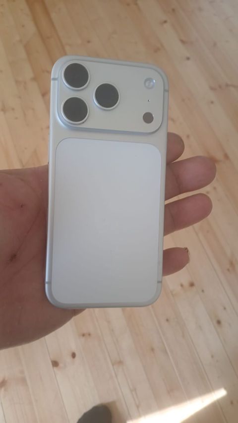 IPhone 17 Pro, Gümüşü, Face ID — Bakı