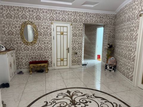Satılır 4 otaqlı yeni tikili 192 m² — Bakı