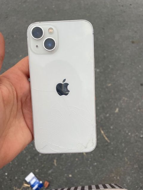 IPhone 13, 128 GB, Ağ, Qırıq — Qax