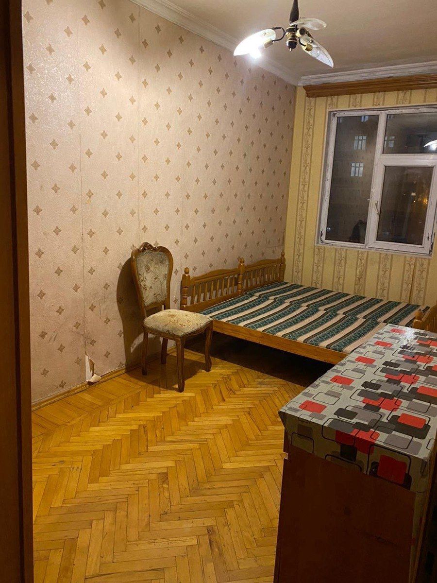 Satılır 2 otaqlı köhnə tikili 55 m² — Mənzil, Bakı (3)